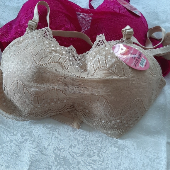 Ladies Bras - Picture 2 of 8